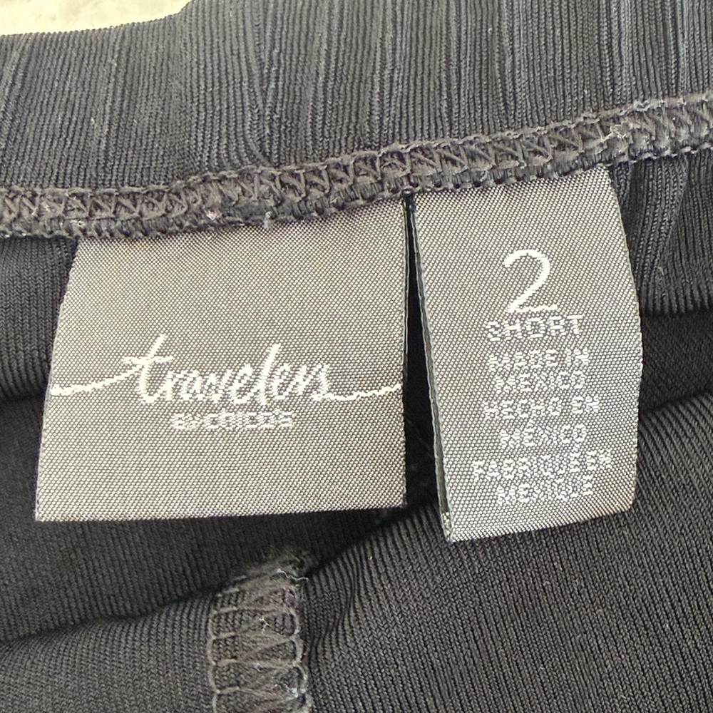 Chico's NWOT black travelers pants size 12 short - Picture 7 of 8